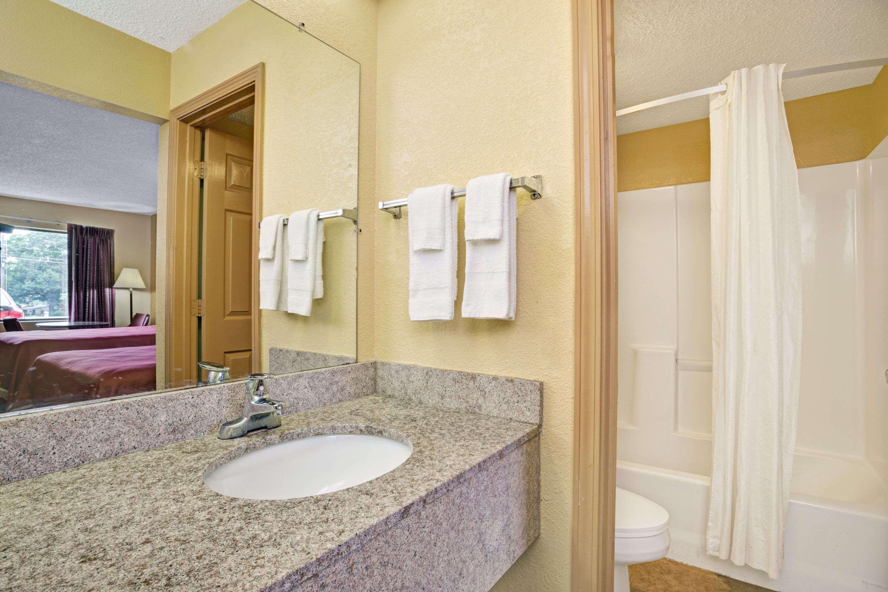 Travelodge By Wyndham Forest Park Atlanta South Dış mekan fotoğraf